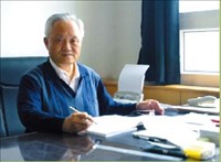     中国工程院院士 汤中立